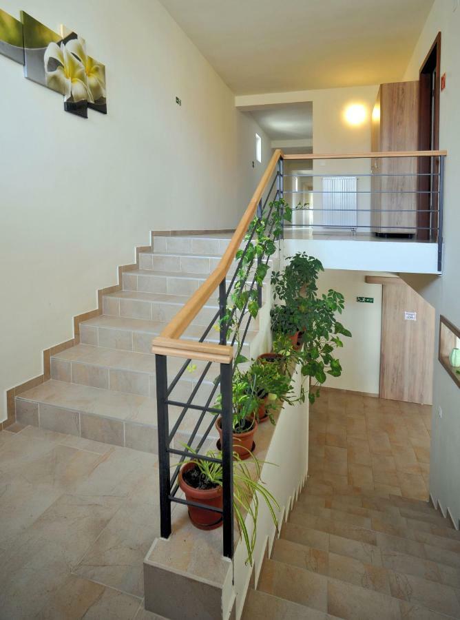 Cserkeszem Panzio Hotel Cserkeszolo Ngoại thất bức ảnh